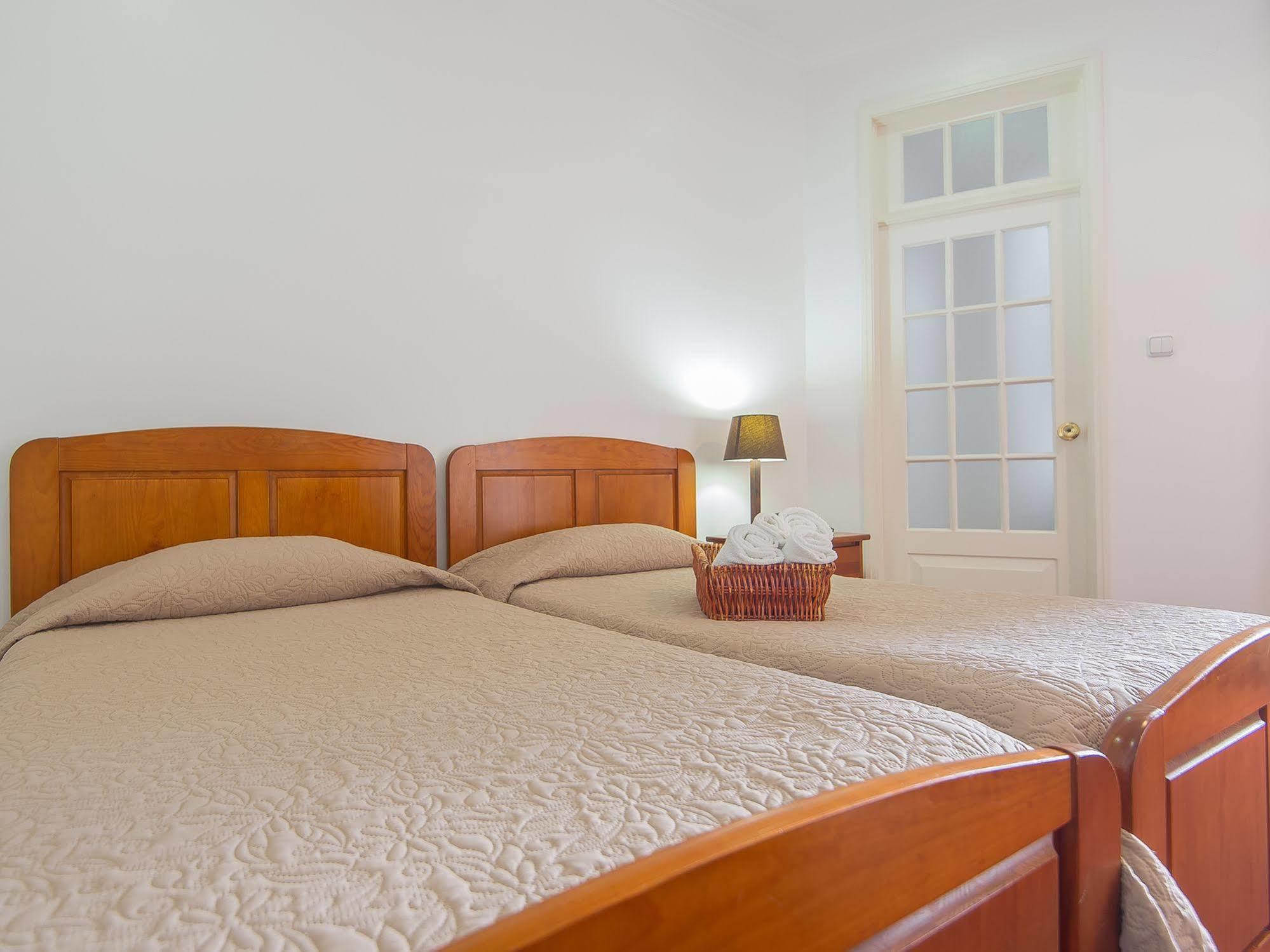 Comercial Boutique Guest House Ponta Delgada Exteriör bild