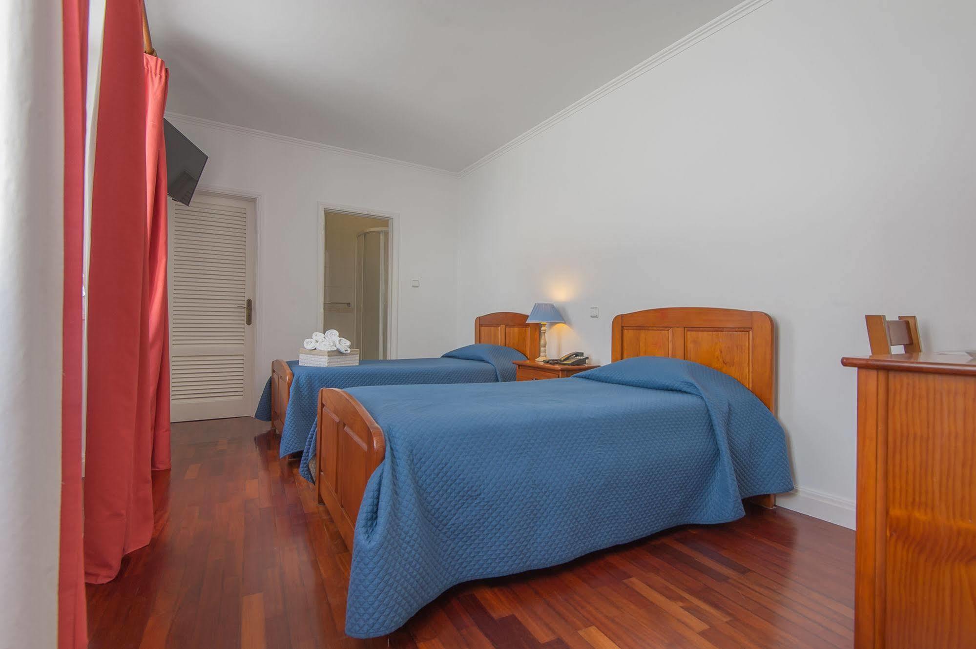 Comercial Boutique Guest House Ponta Delgada Exteriör bild